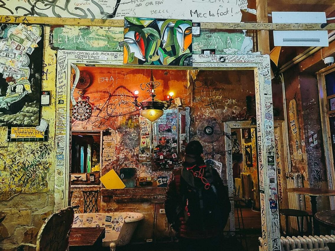 Le Szimpla Kert : Ruin bar à Budapest à l’ambiance recup et déjantée