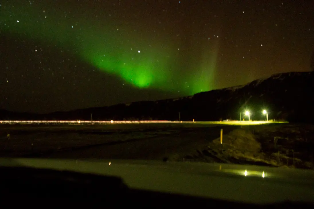 aurore boreale en hiver en islande