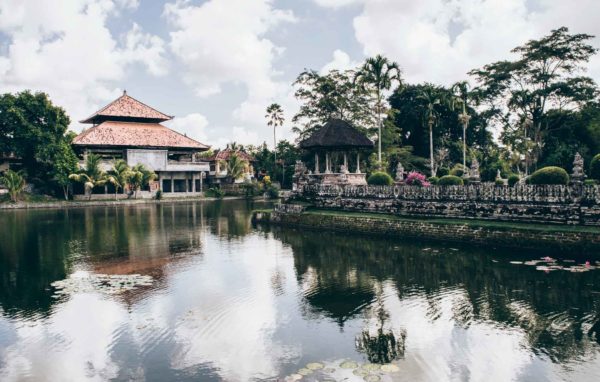 Montagnes et rizières dans le centre de Bali : De Kuta à Pemuteran