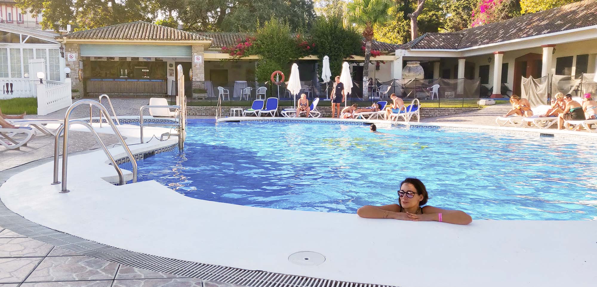 piscine de l'hotel reina Cristina à algeciras