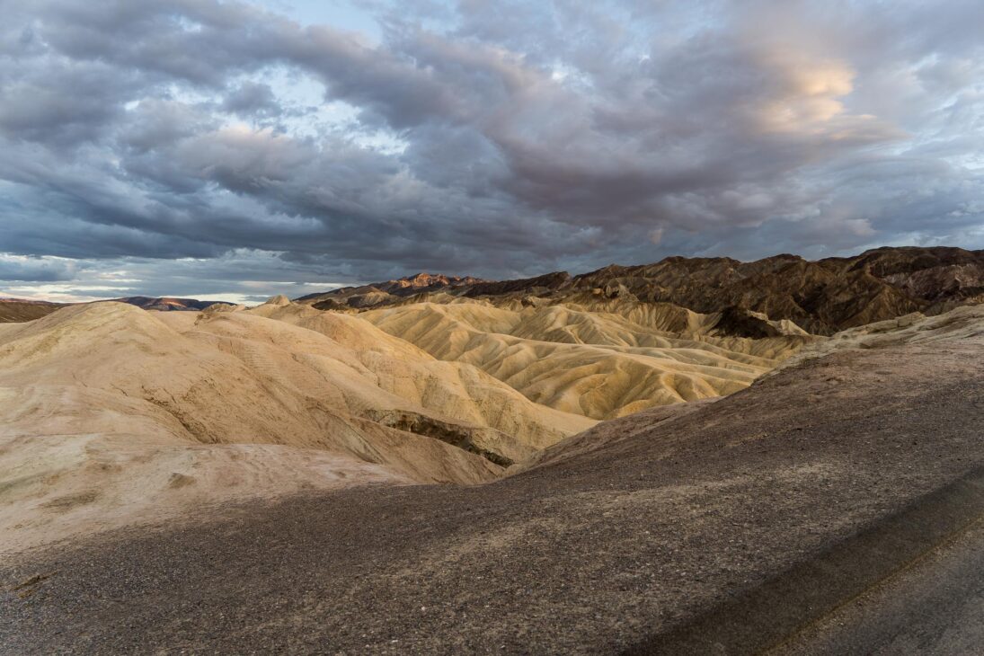 coucher de soleil à Zabriskie point à Death Valley