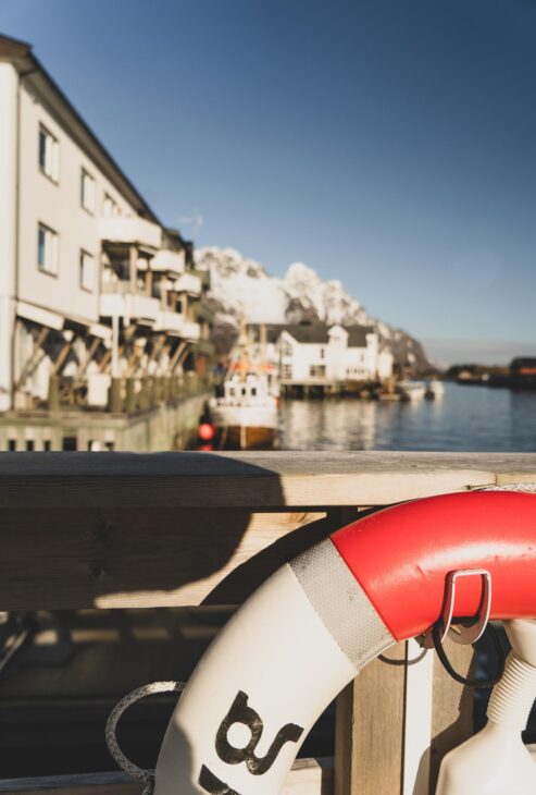 bouée sur un ponton en Norvège
