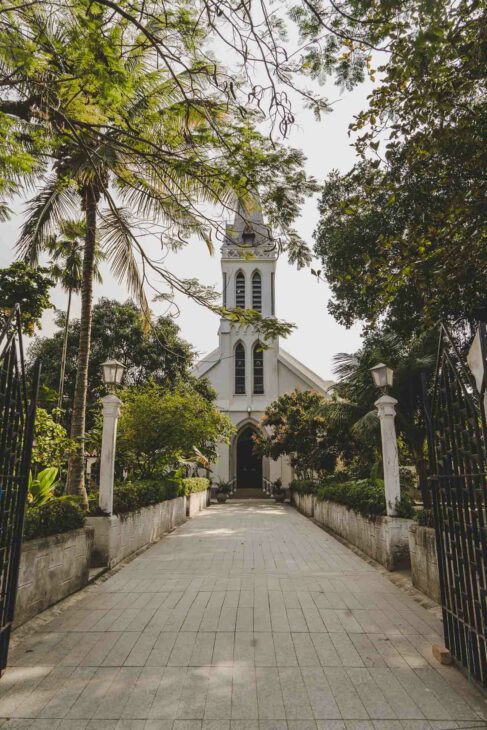 église blanche sur l'île de paqueta