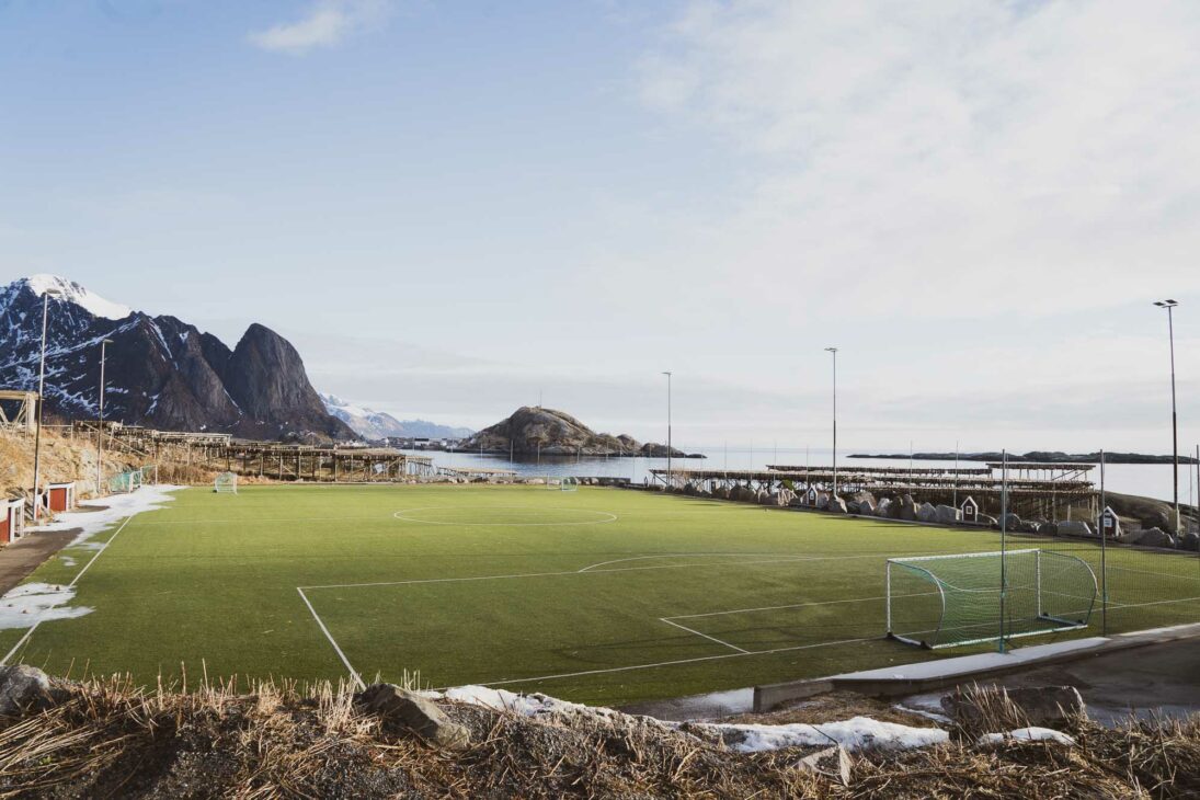 stade de foot de Reine 