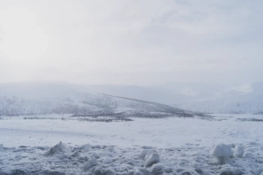 plaine enneigée à Senja