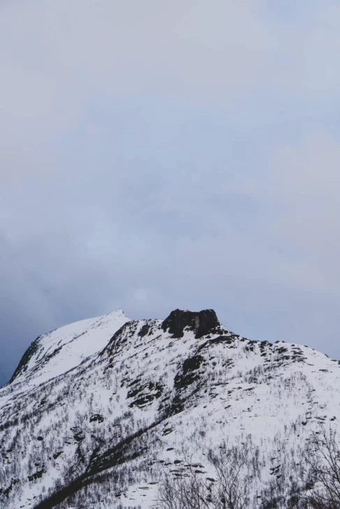 montagne enneigée à senja