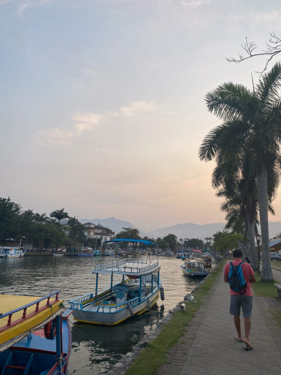 plancha colorée à paraty